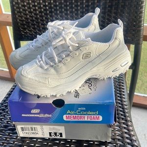 Skechers D’lites